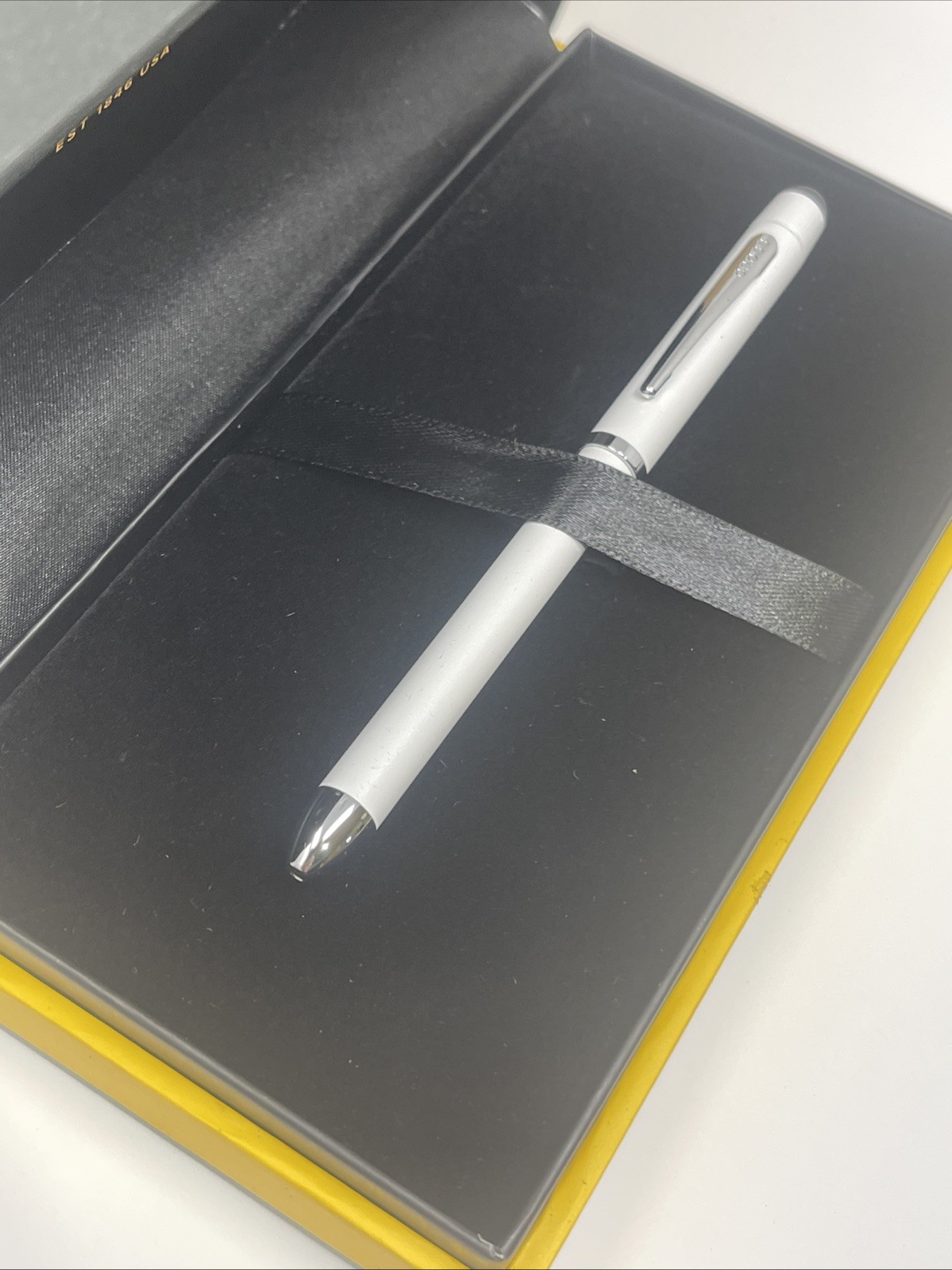 Cross Tech3+ Multifunction Pen W/ Stylus Ballpoint Pen + 2 Refills, Pearl White