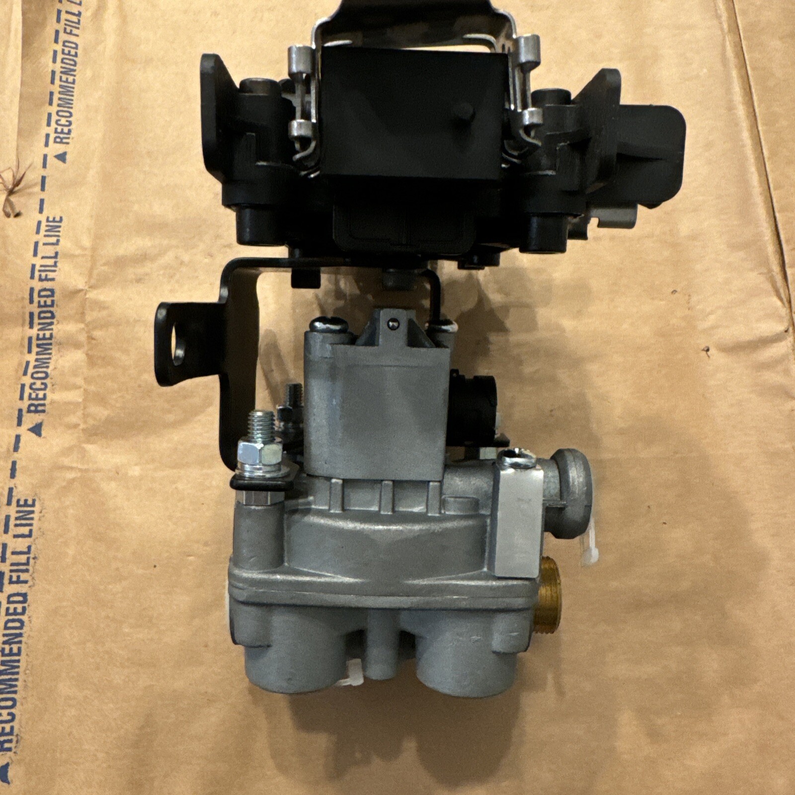 Wabco Meritor S4005001010 2S / 1M modulator Abs New
