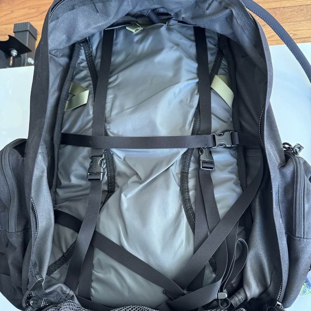Camelbak Maximum Gear Backpack BFM Large Tactical Hiking With 3L Hydration Pack