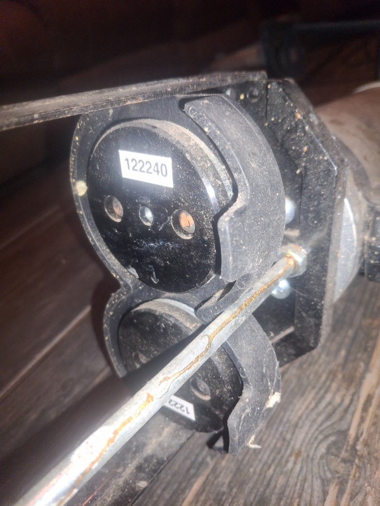 FastKick Plural Component Dispensing gun pneumatic