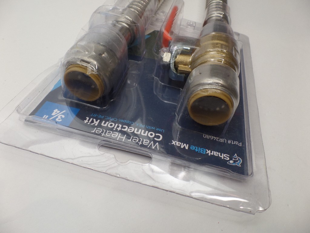 SHARKBITE MAX UR24680 WATER HEATER CONNECTION KIT 3/4'' FIP X 3/4'' SB MAX/18''