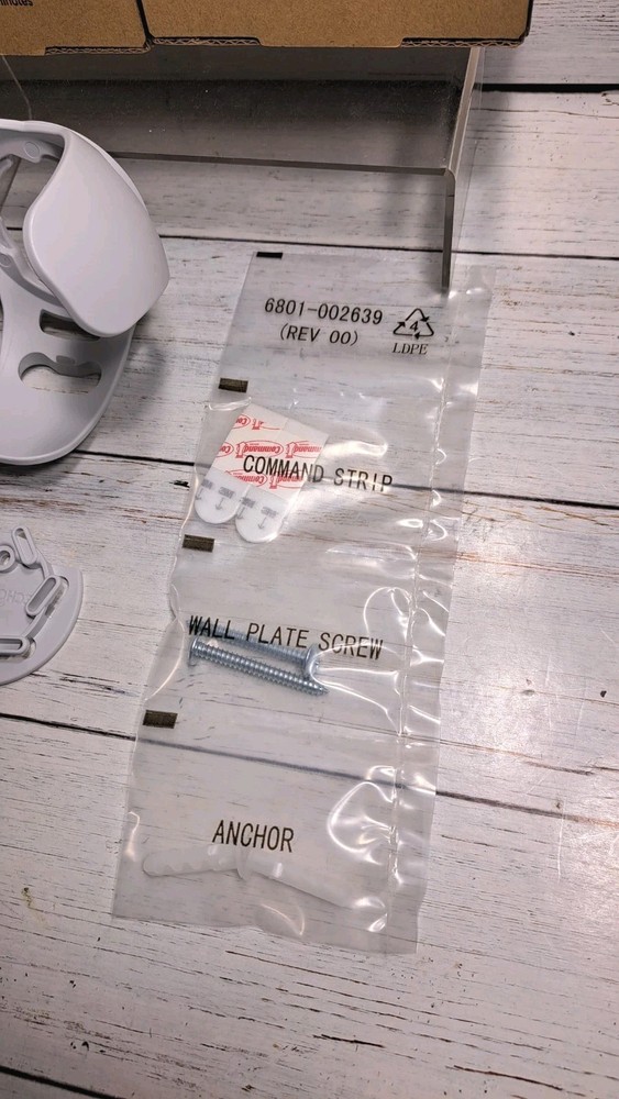 Wall Mount White for Amazon Echo Dot 4th generation 2 Pack