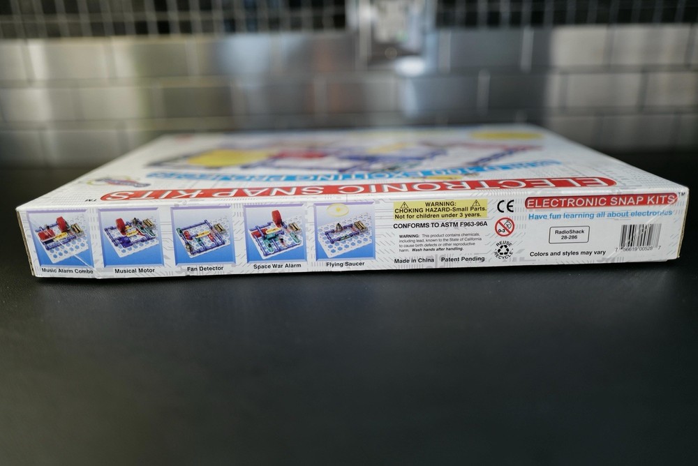 Electronic Snap Kits Electronics 101 Build 100 Projects RadioShack 28-286