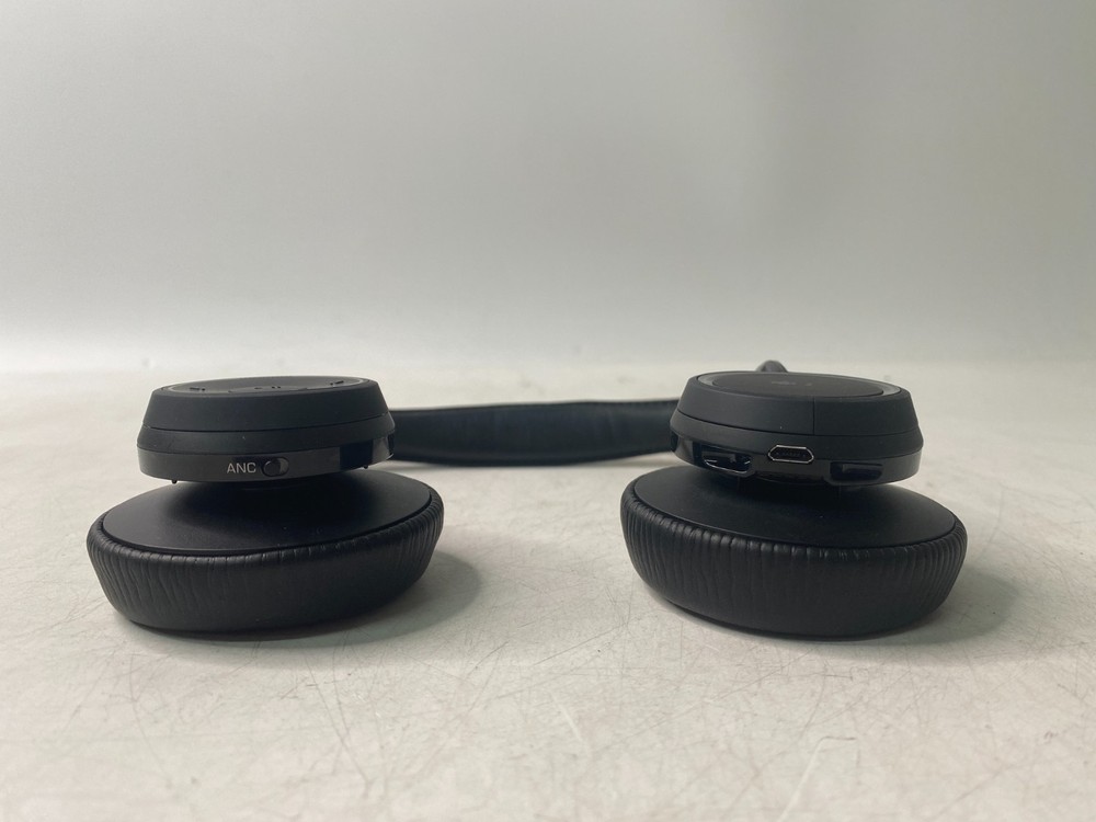 Dell Premier Wireless Noise Canceling Bluetooth Headset WL7022 w/ Base