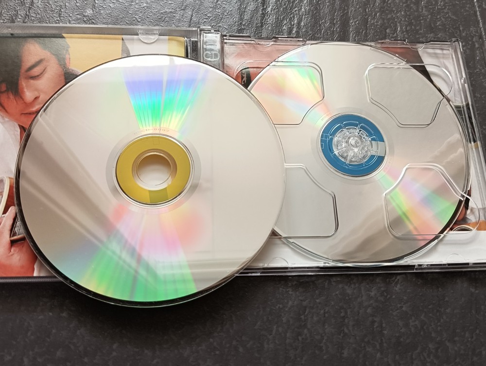 B- Dave Wang 王杰 =万岁2001 新曲+精选= 马来西亚版 CD + VCD Malaysia