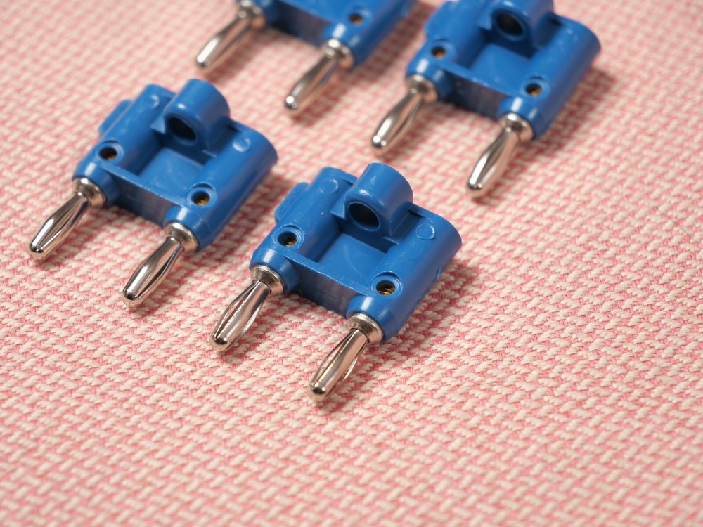 Four Pomona MDP Stackable Double Banana Plug with Cable Guide 4 Pack Blue