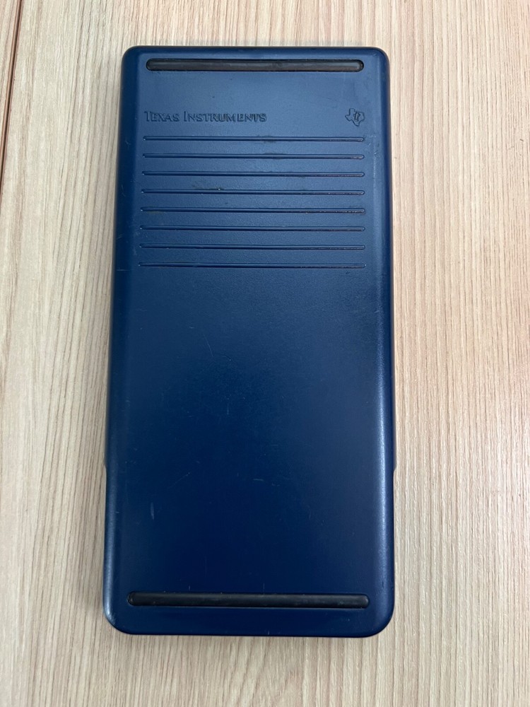 Texas Instruments TI-81 Graphing Calculator Cover Display Issue Read