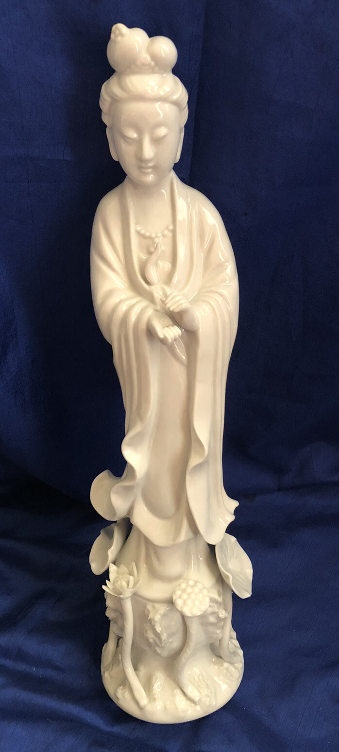 Kwan Yin Figurine Statue Lotus Flower Serv-Ware By Rubel Japan Vintage L