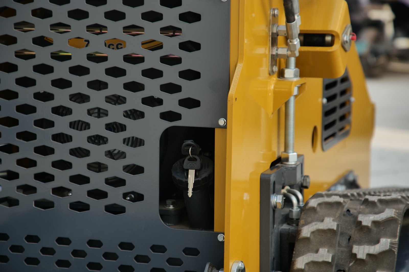 2025 Mini Skid Steer 23HP B&S Loader 3.5mph Speed For Farm EPA Petrol Engine