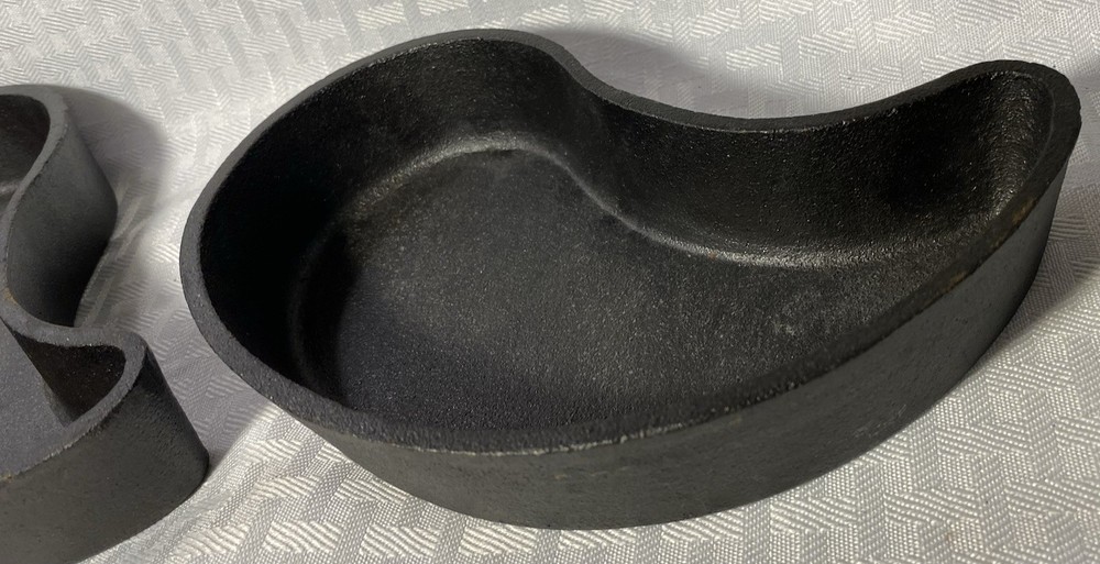 Cast Iron Ying Yang Baking/Dipping Pans