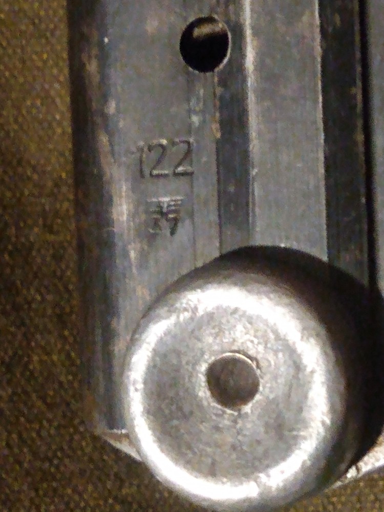 Original WWII luger P08 magazine "122" code