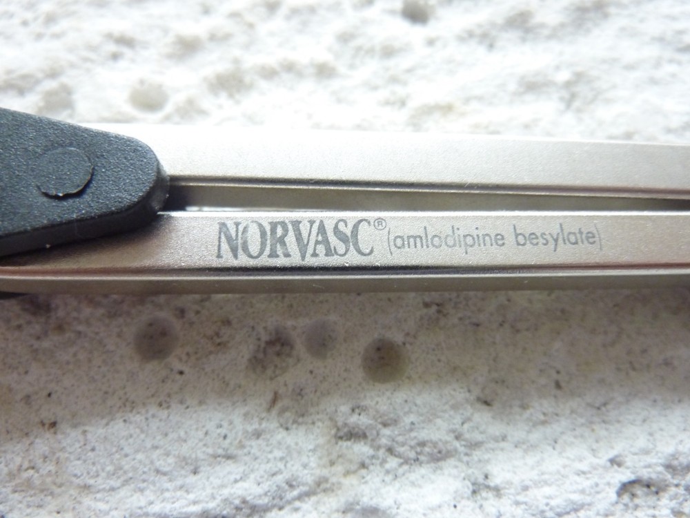 Drug Rep Norvasc Compass - Pharma - Drawing Drafting Engineering - Germany