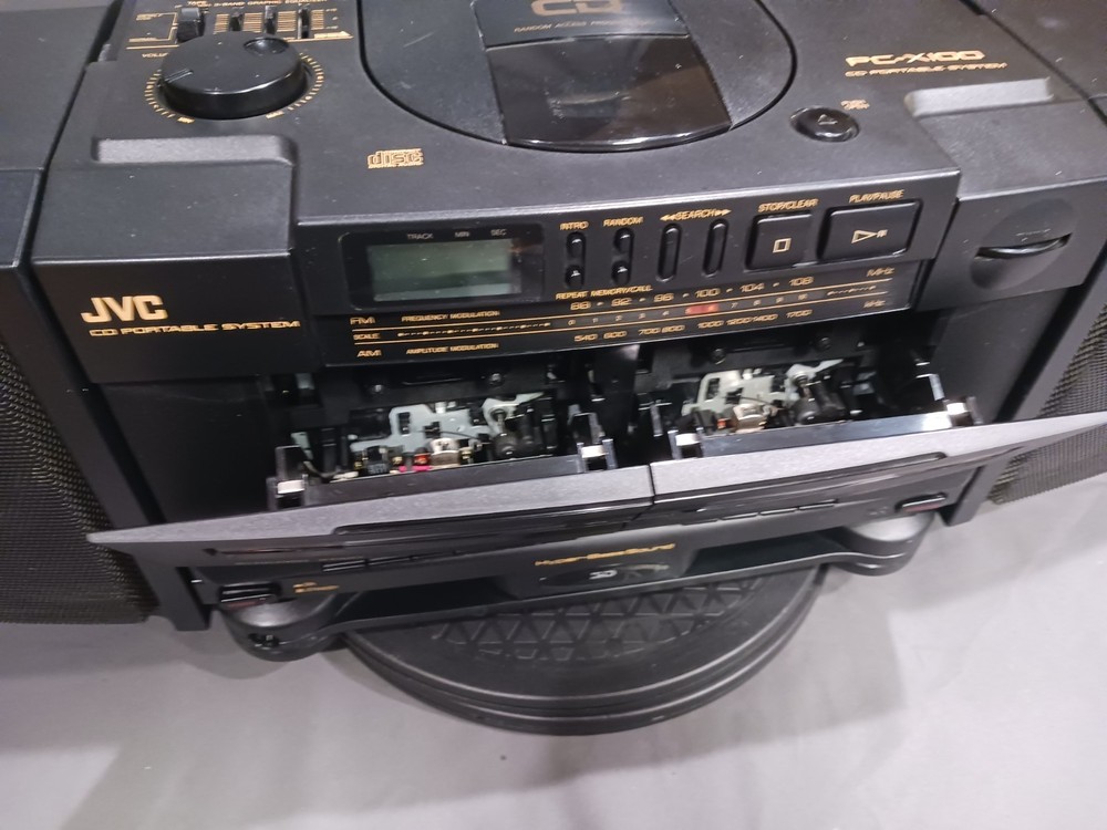 JVC PC-X100 CD PORTABLE SYSTEM