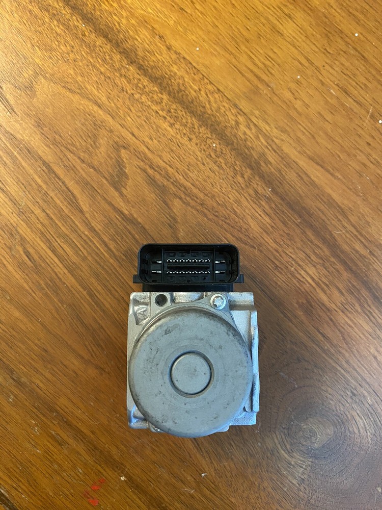 2017 Cbr1000rr Abs Module Pump
