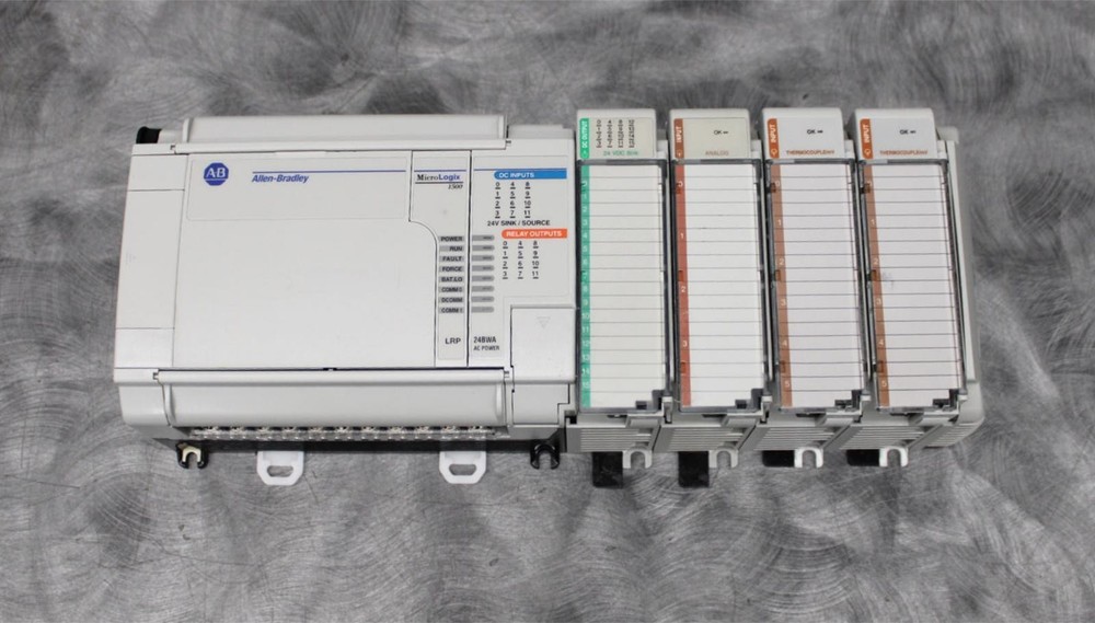 Allen-Bradley 1764-24BWA MicroLogix 1500 Programmable Controller w/ I/O Modules