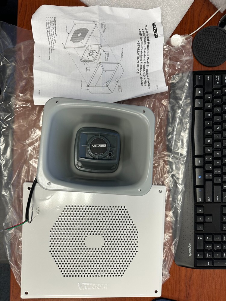 Valcom V-9880 Vandal-Resistant Flexhorn Enclosure