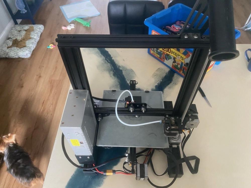 Ender Ender 3 FDM 3D Printer with Display Control Panel, Model Ender 3