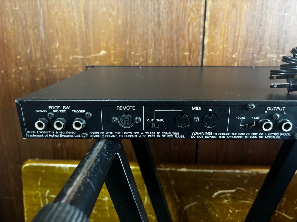 Yamaha SPX900 Professional Multi-Effect Processor New internal battery