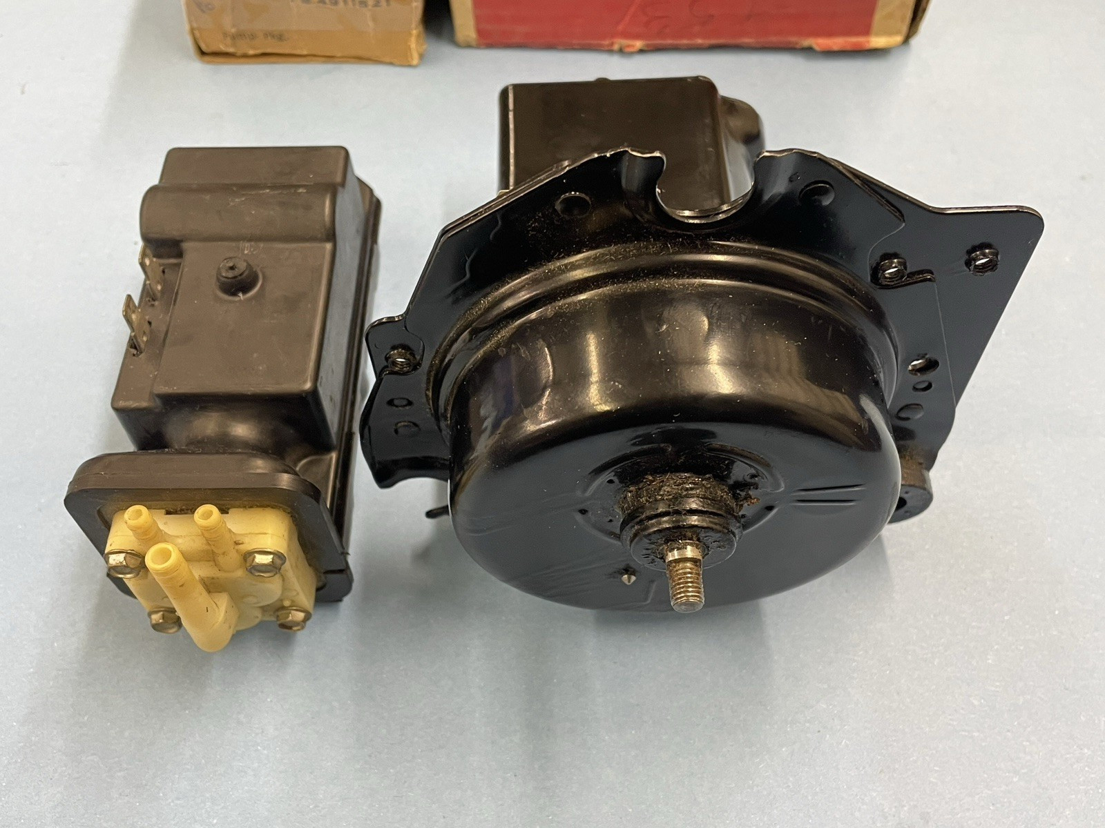 NOS Delco wiper motor & washer pump 1966-7 Chevelle 1967 Camaro Firebird Chev II