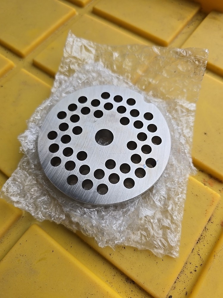 Meat grinder plate, #22 1/4"
