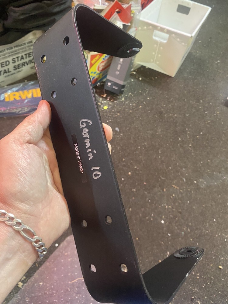 Garmin  10 —bracket—new !