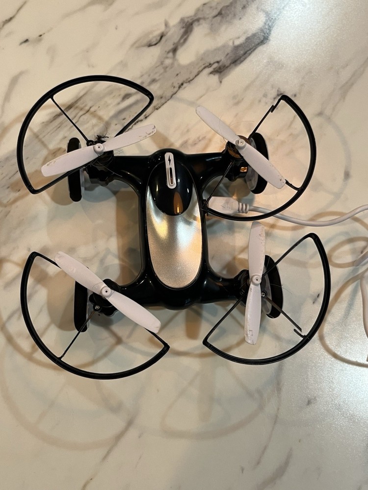 SHARPER IMAGE FLY + DRIVE 7" DRONE RECHARGEABLE DUAL FUNCTION 2.4GHZ *needs Work