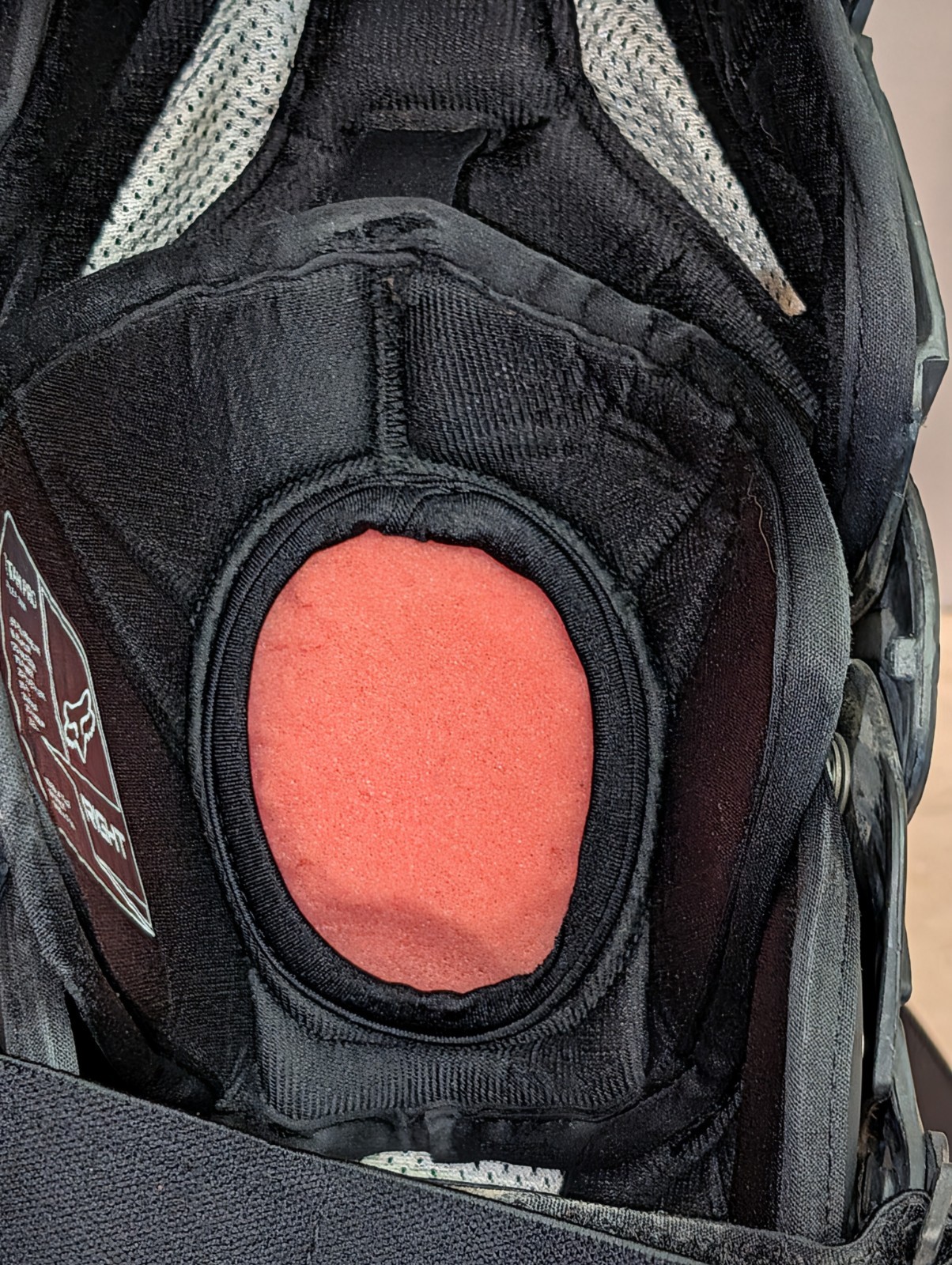 Fox Racing Titan Pro Knee Shin Guard One size fits most Black White