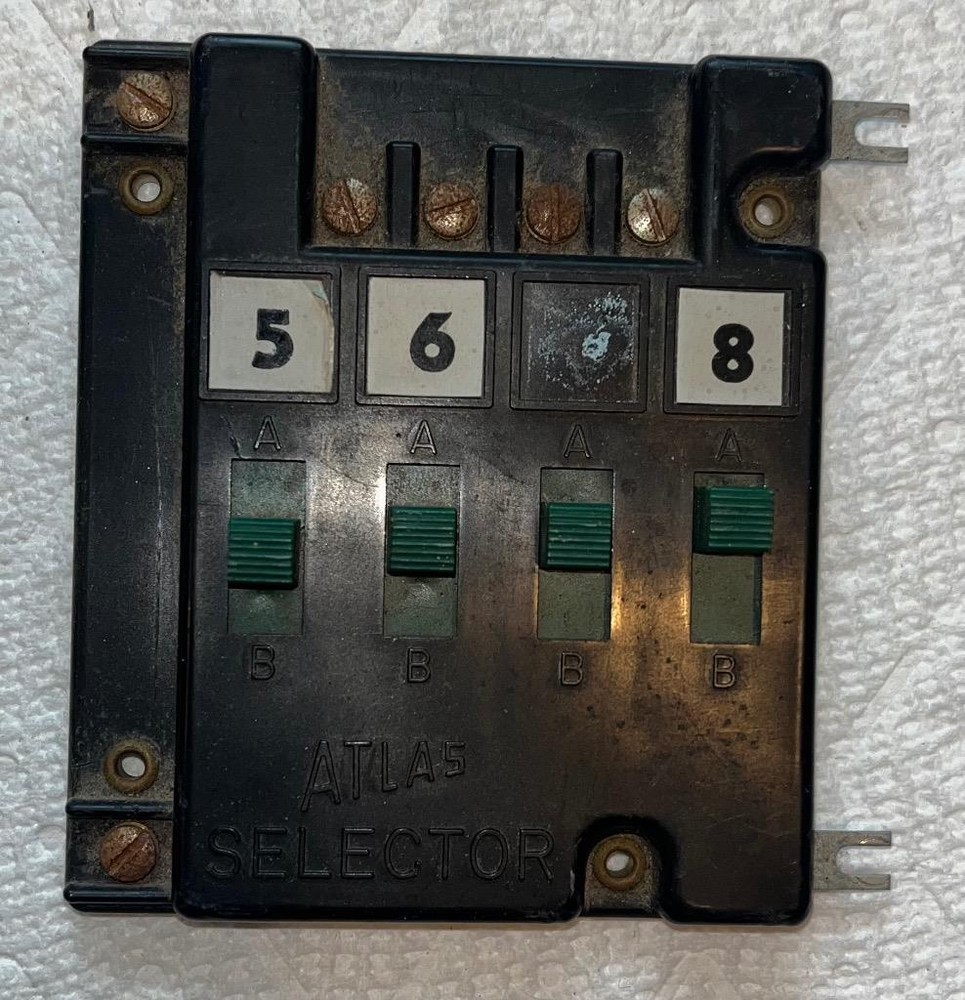 Atlas Selector- loose used