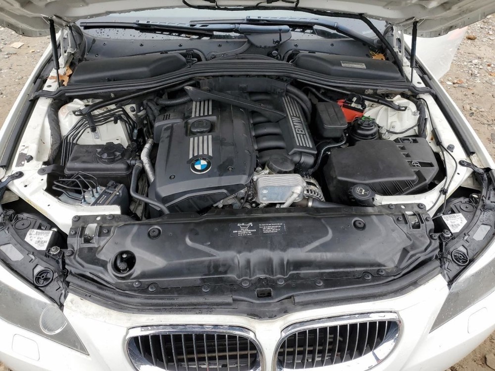 Fuse Box Engine Trunk Mounted Fits 10 BMW 528i 4887981