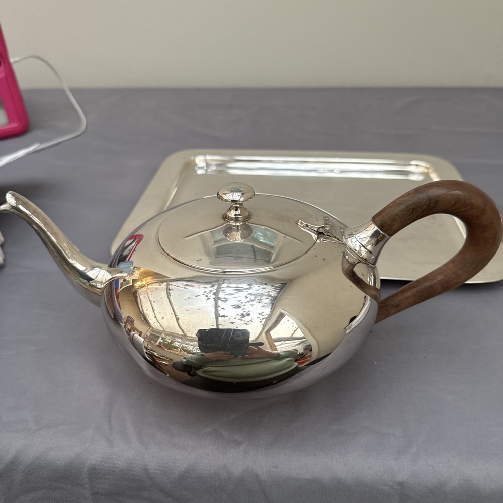 L'ecuyer France Silverplate Vintage Tea Pot, Sugar Bowl, Jub & Tray Set. (B55)