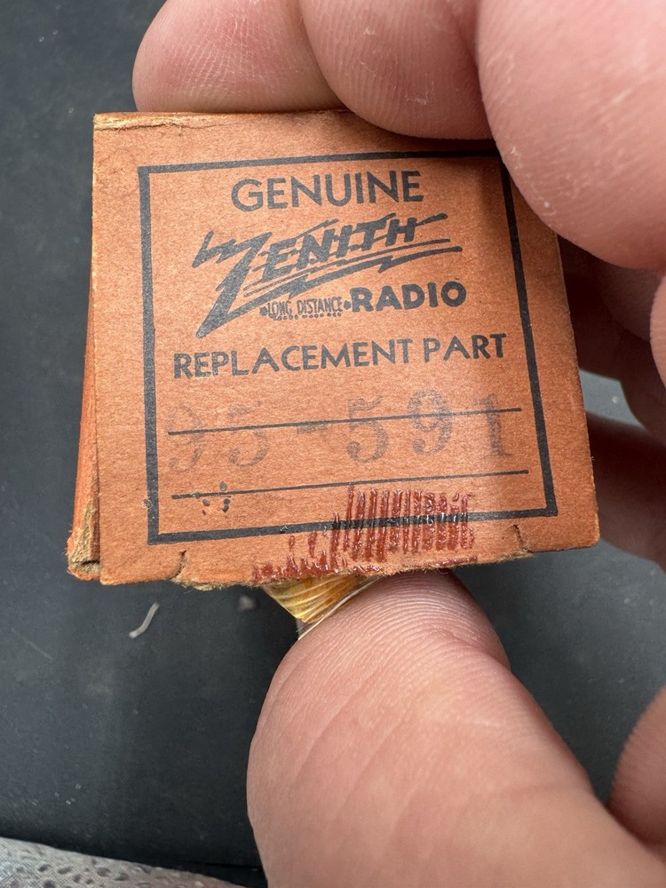 NOS Zenith Part #95-590 Vertical Output Transformer