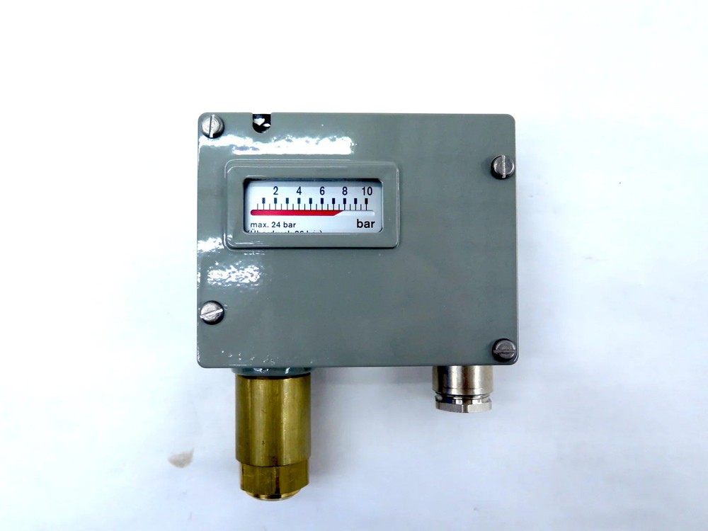 Trafag 900.2378 Pressure Switch