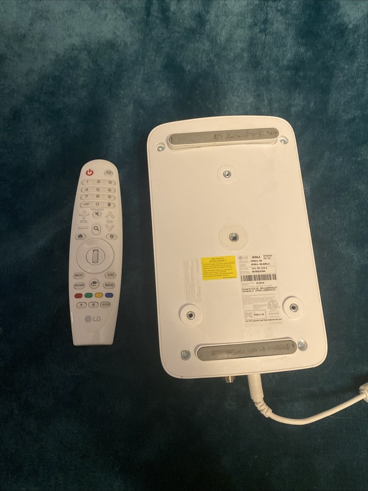 LG CineBeam HF60LA