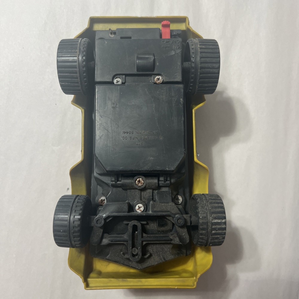 Vintage 1977 Scharper Max Machine Remote Control Van 8” long no controller