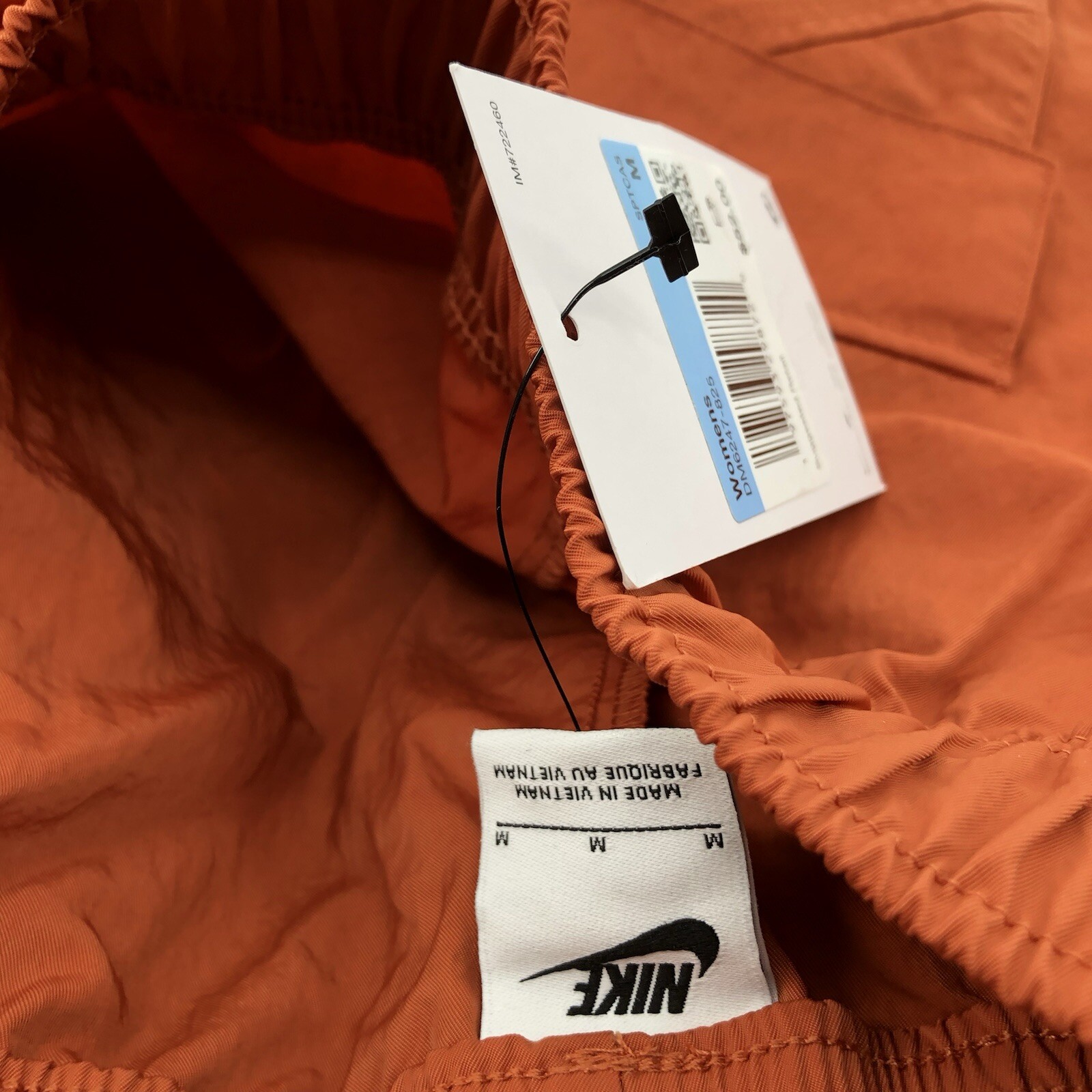 Nike Womens Woven High Rise Burnt Sunrise Orange Cargo Shorts DM6247-825 Size M