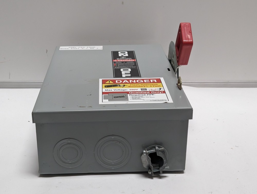 GENERAL ELECTRIC TH3361 Model 10 Safety Switch (USED).