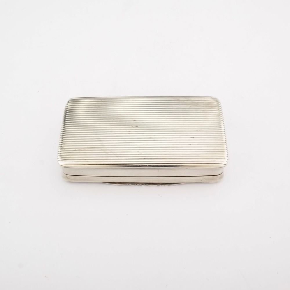 Ornate Antique French Solid Sterling Silver Snuff Box / Case.