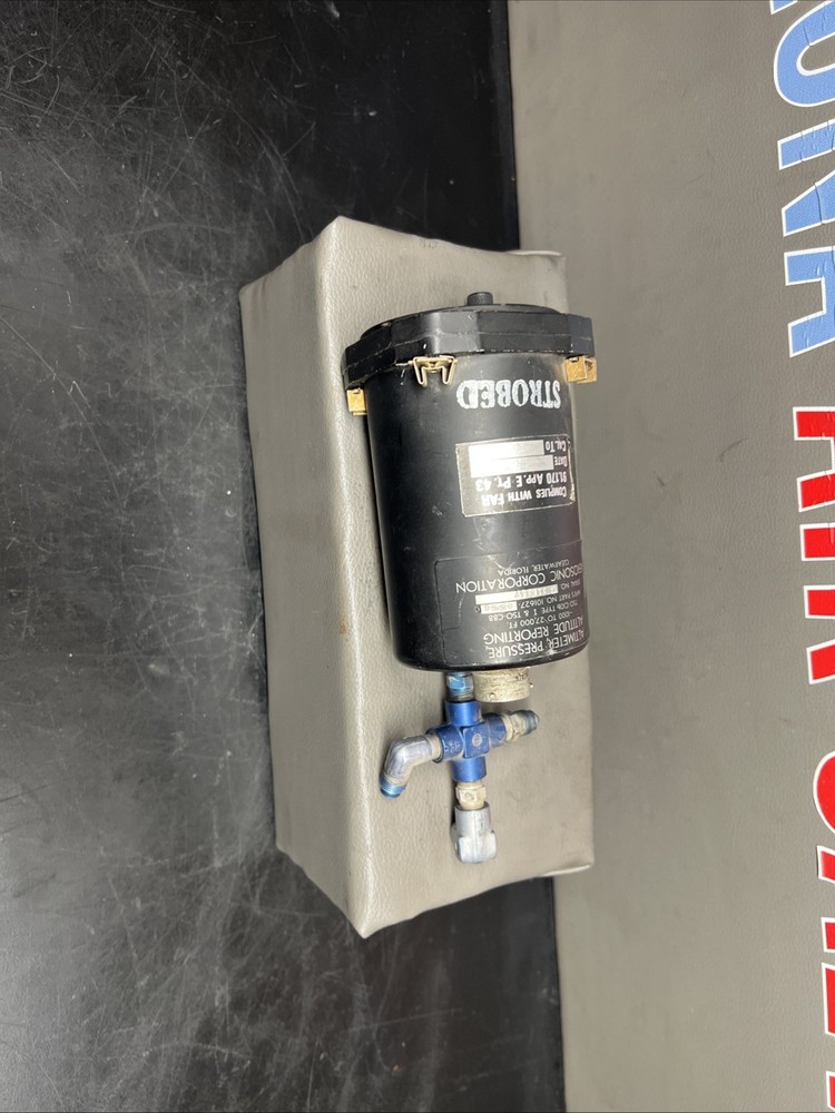 Aerosonic 101627-01696CC Encoding Altimeter Pressure Reporting Strobed No Plug