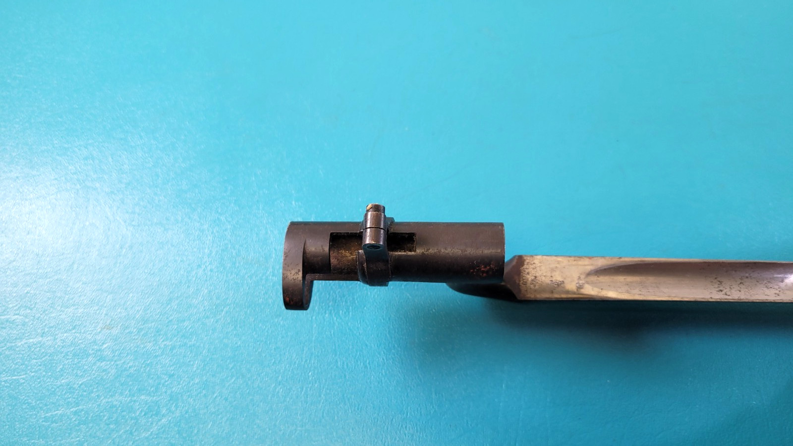 English Pattern 1895 Martini Enfield Socket Bayonet + Scabbard TR876