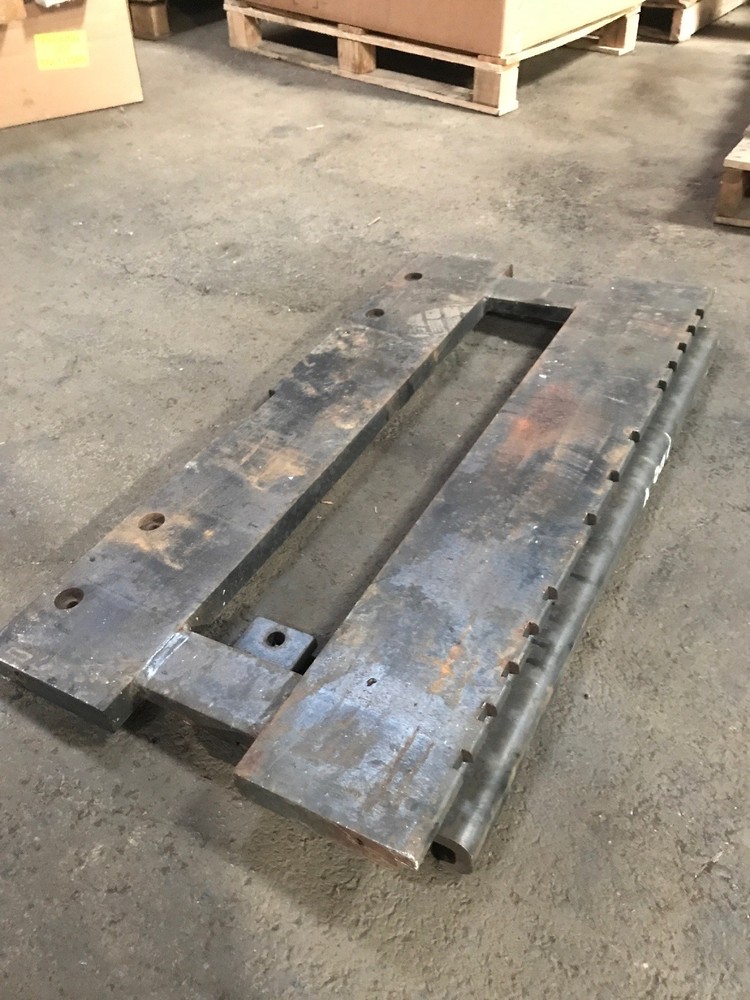 5147866-01 Side Shift Bracket GLC060TE 514786601