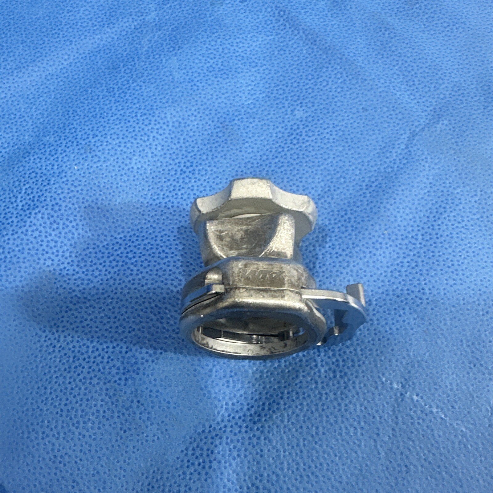 Stryker 1588 Coupler. (Coupler Stained)