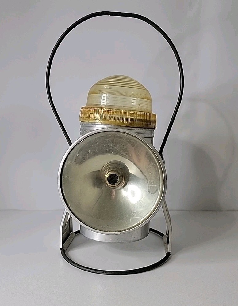 Vintage Dorco Mfg Ecolite Lamp/Lantern, Untested, Uncleaned