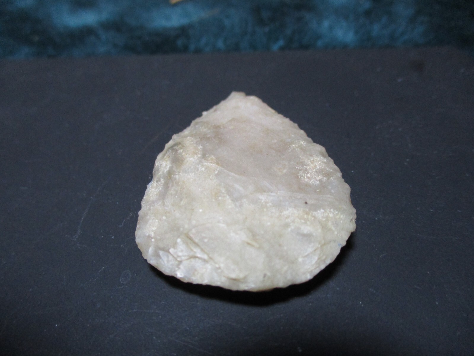 Indian Artifacts Flint Arrowhead Unknown Origin 1 1/2 " Long