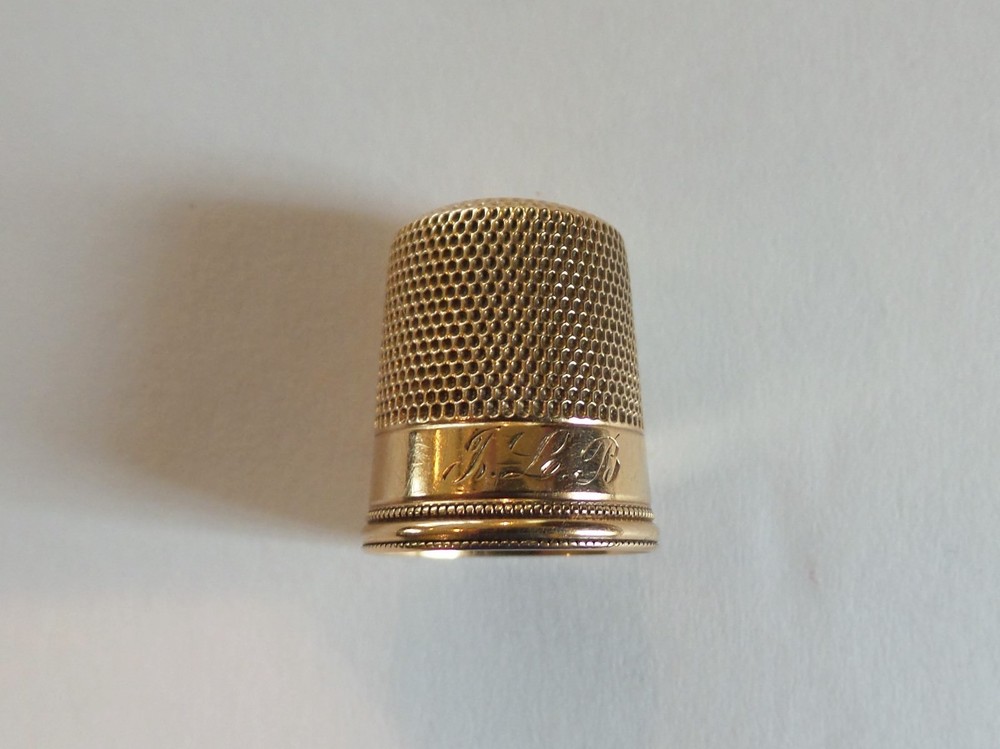Estate 14 K Solid Gold Thimble, Simmons, Monogram