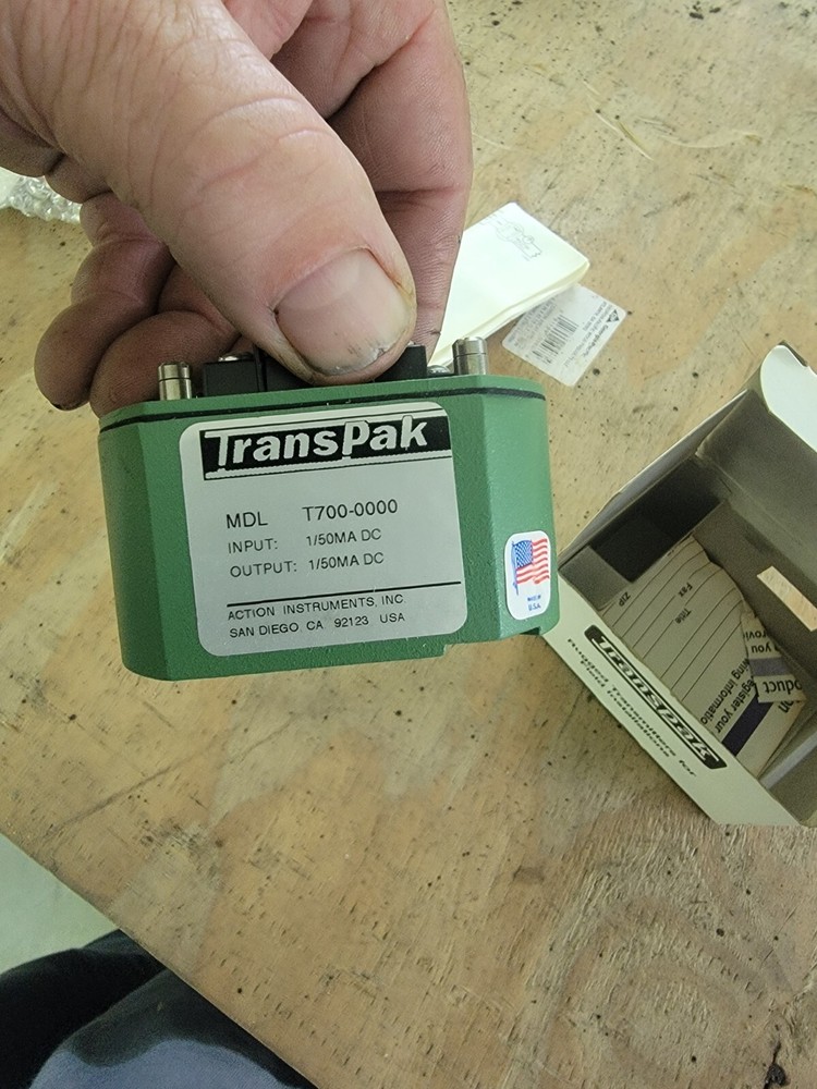 Transpak Transmitters For Field Installations model T700-0000