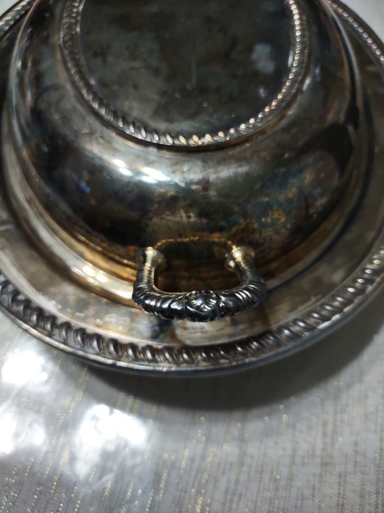 Cheshire Silver Plate Covered Vegetable Dish
