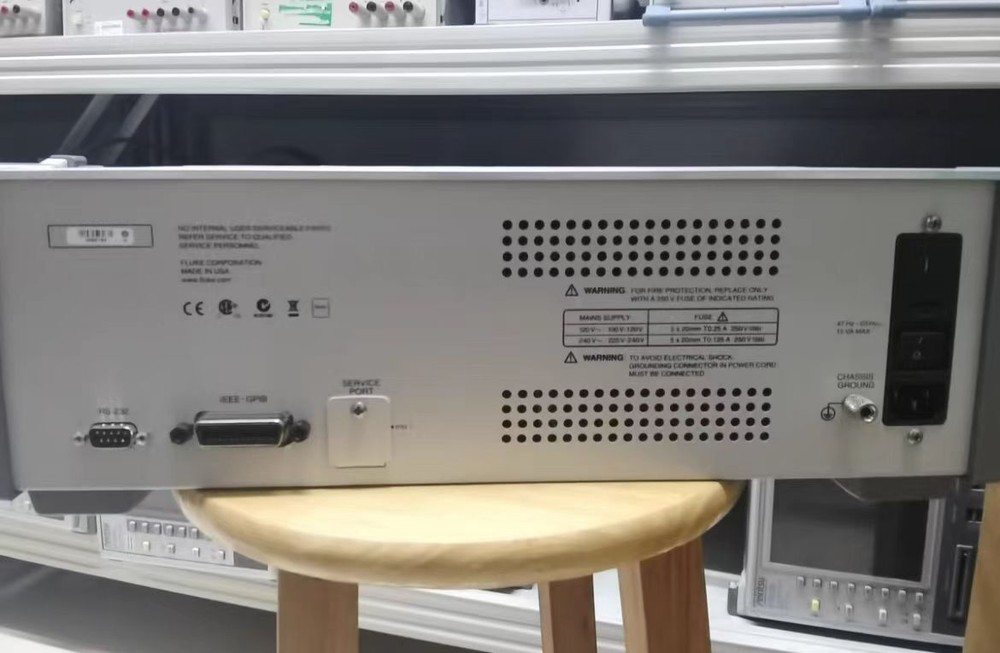 FLUKE 7526A 99%new multifunctional calibrator