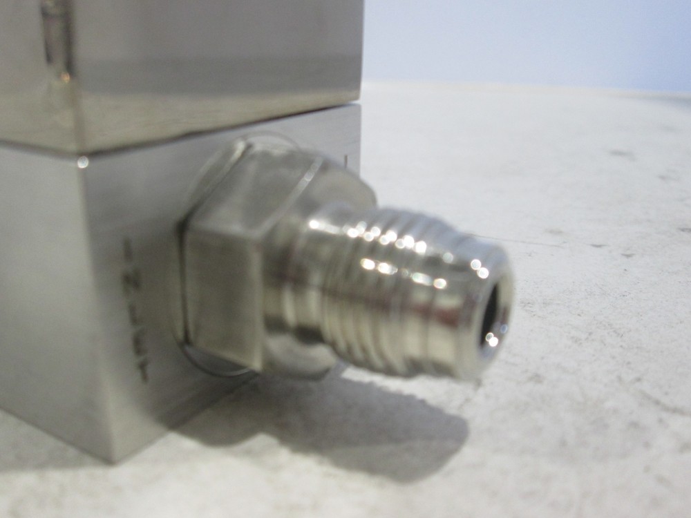 Unit, UFC-1500A, Mass Flow Controller, 200 SCCM, SF6, Used