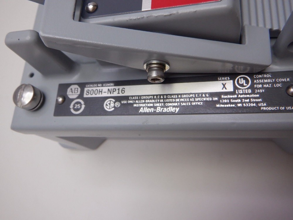 Allen Bradley 800H-2HJM7 Pushbutton Station Assembled