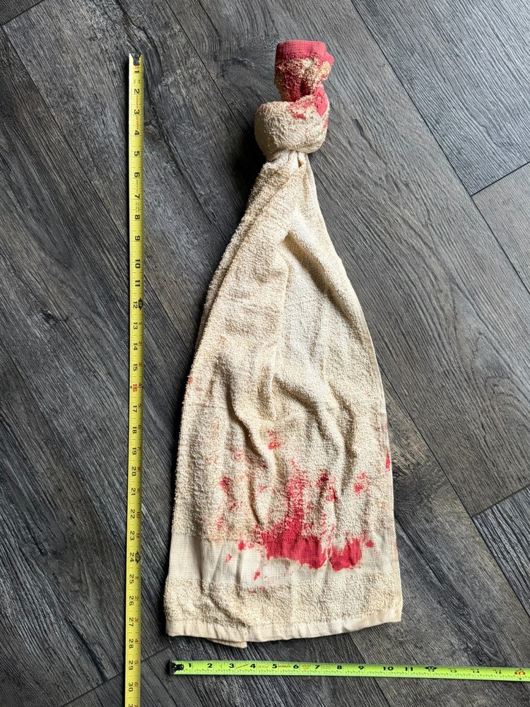 KISS Gene Simmons Bass Solo Blood Towel Creatures Tour Stage Used Vintage Kiss